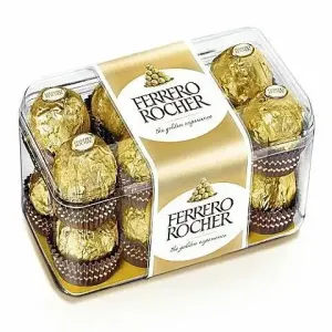 Πολυτελής κασετίνα με χρυσά σοκολατάκια Ferrero Rocher στολισμένη με κομψή κορδέλα ανθοπωλείου ως συνοδευτικό δώρο για λουλούδια και φυτά